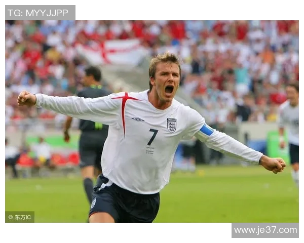 足球明星简介的英文翻译及其职业生涯亮点解析