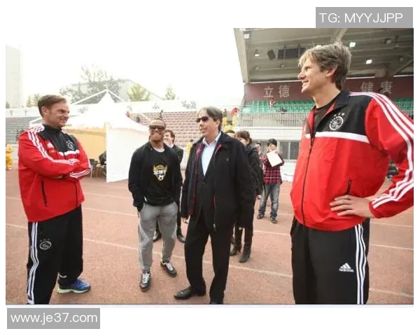 中国足球明星身体状态分析与训练方法探讨助力竞技水平提升